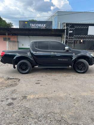 MITSUBISHI L200 TRITON 3.2 HPE 4X4 CD 16V TURBO INTERCOOLER DIESEL 4P AUTOMÁTICO